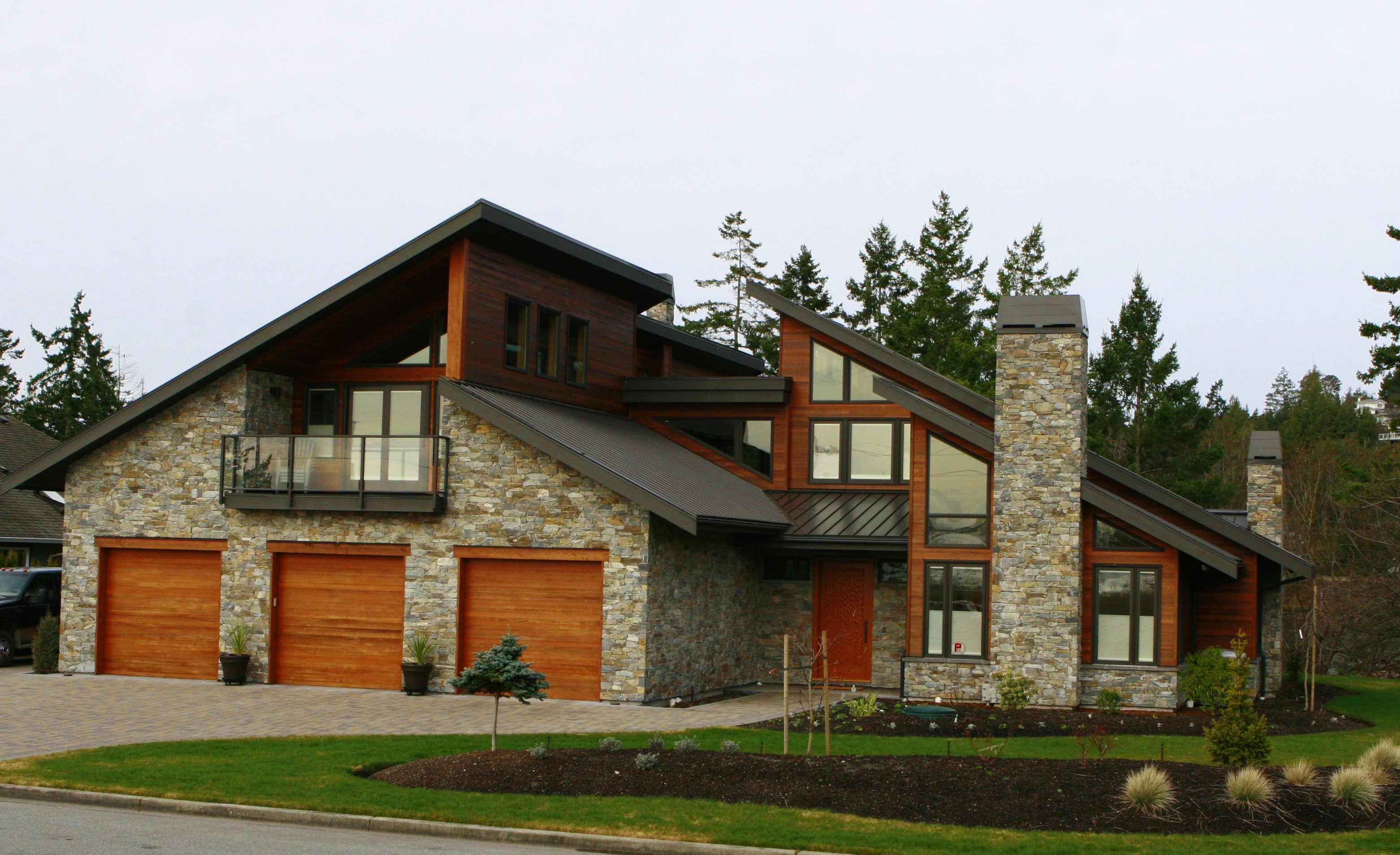 Modern Victoria Design with Natural Stone Exterior | K2 Stone