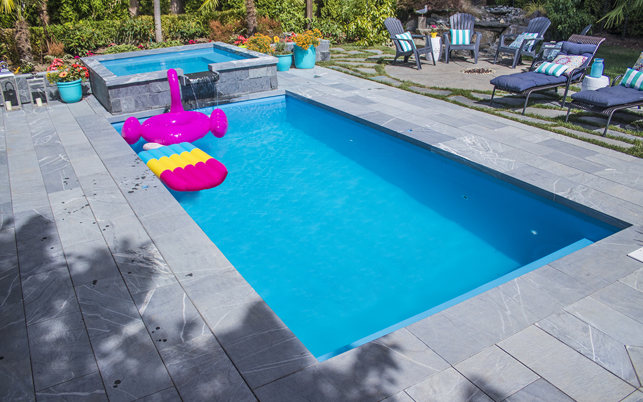 dunk™ Swimming Pool With K2 Stone Landscaping